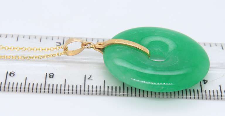 Charming Yellow Gold Green Jade Disk Pendant on Chain Necklace