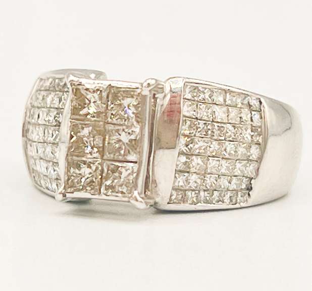 14kt Solid White Gold & Princess Cut Diamond Ring