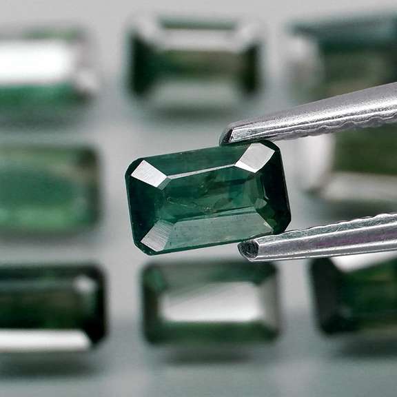 Rich 3.98ct 9 piece green Sapphire set -heated only!