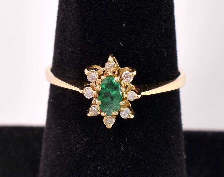 Beautiful Petite Emerald and Diamond Ring in 14K Yellow Gold