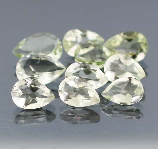 Gem grade 31.62ct pear cut green Quartz set