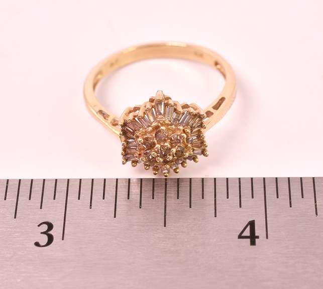 Captivating Cognac Diamond Ring in Yellow Gold