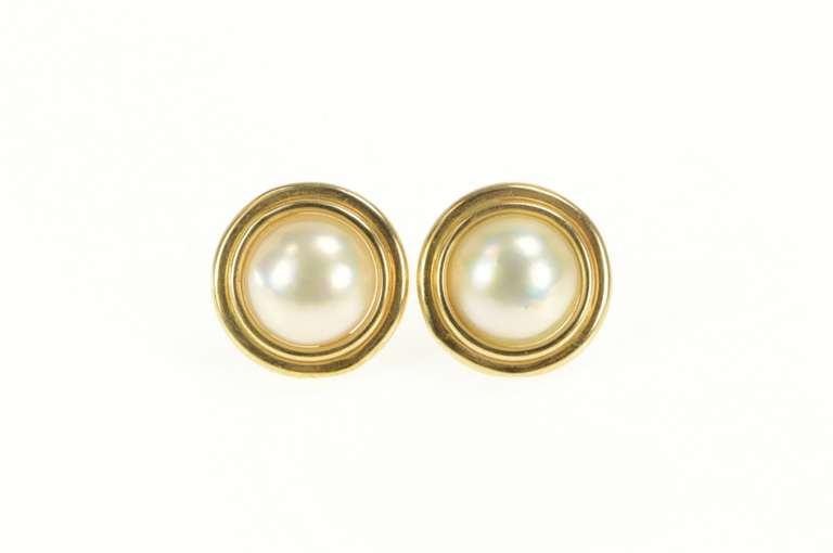 14K Yellow Gold Round Pearl Retro Grooved Statement Stud Earrings