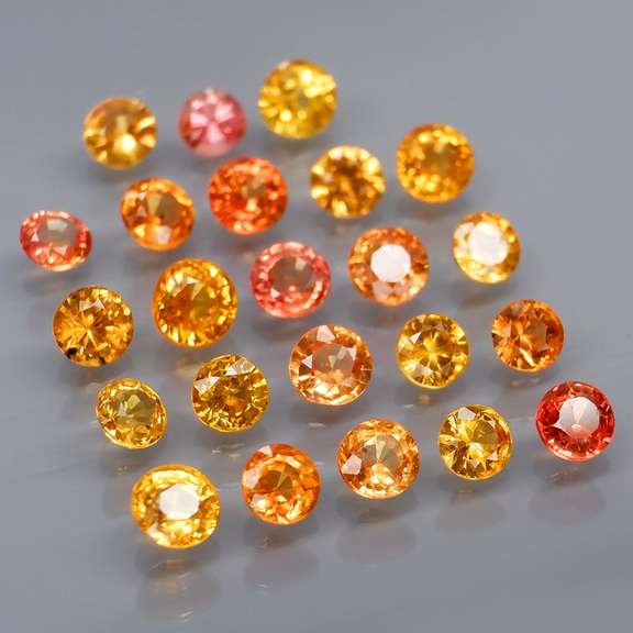 Full fire! 3.28ct top golden Sapphire set