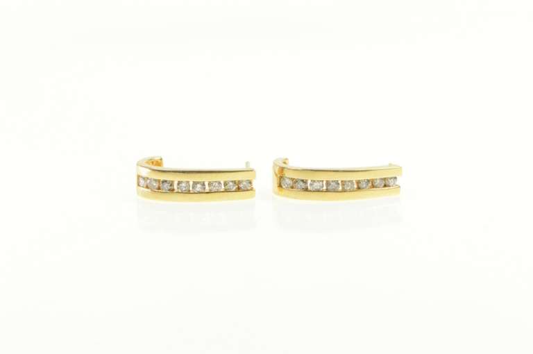 14K Yellow Gold 0.50 Ctw Classic Diamond Channel Curved Bar Earrings