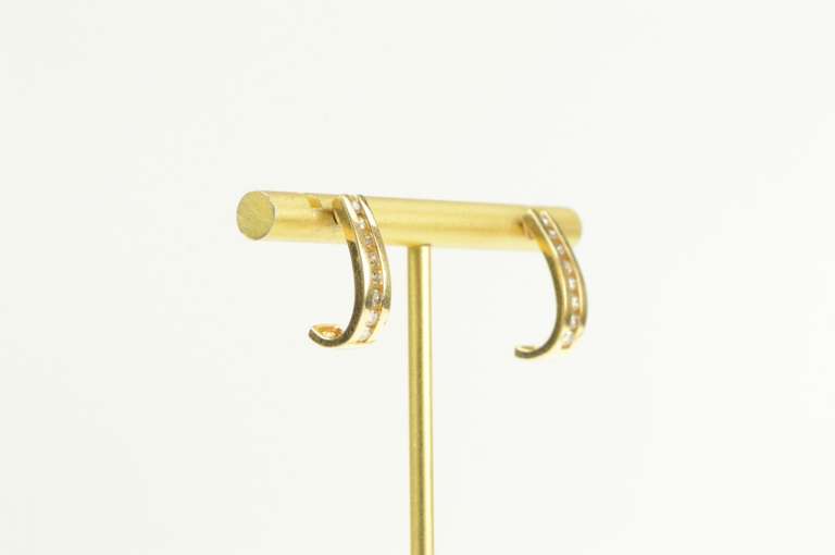 14K Yellow Gold 0.50 Ctw Classic Diamond Channel Curved Bar Earrings