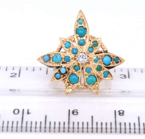 Lovely Yellow Gold Turquoise Pearl Spacer