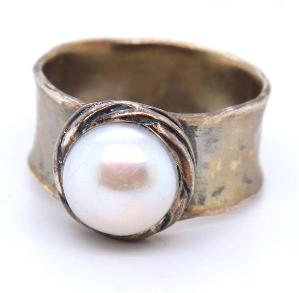 Vintage Sterling Silver Pearl Ring