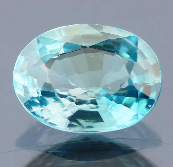 Brilliant! 2.34ct diamond luster blue Zircon
