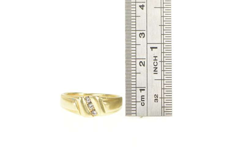 14K Yellow Gold Diamond Classic Vintage Wedding Band Ring