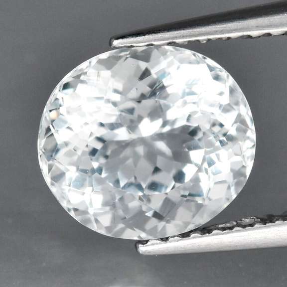 Exceptional 2.50ct collectors diamond white Goshenite