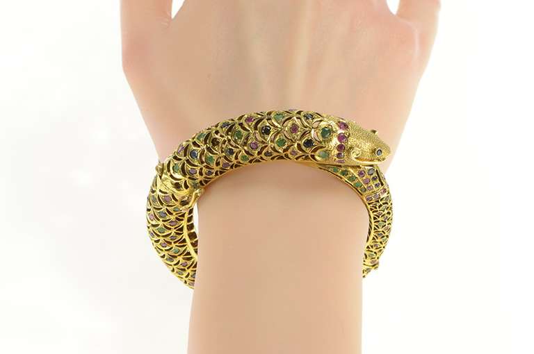 9K Yellow Gold Ruby Emerald Encrusted Fish Pisces Bangle Bracelet