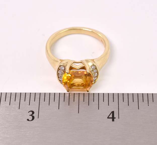 Elegant Citrine and Diamond Ring in 14K Yellow Gold