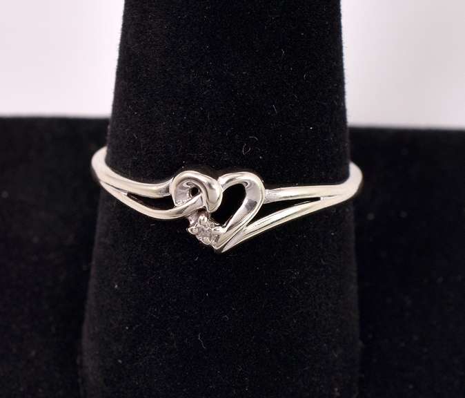 Darling Diamond Heart Ring in White Gold