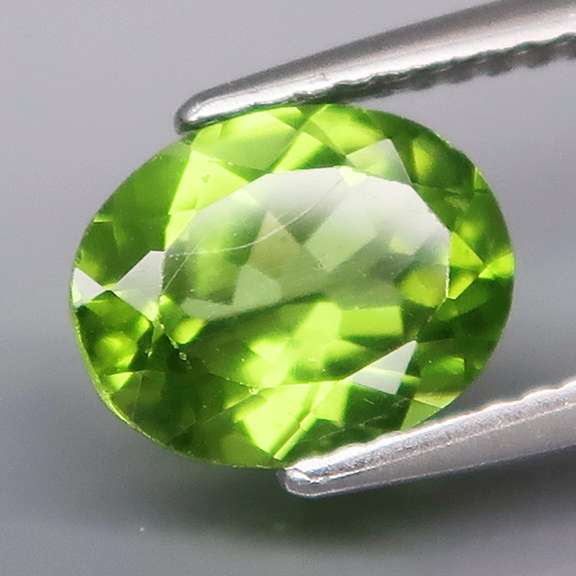Sparkling 2.10ct Burma green Peridot