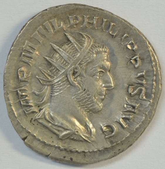 Real nice Philip I Roman silver Antoninianus piece, 244-249 AD
