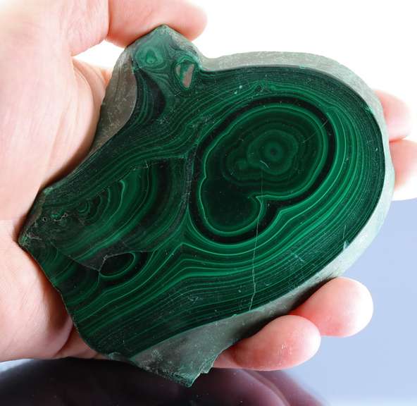 Massive 901ct untreated Malachite
