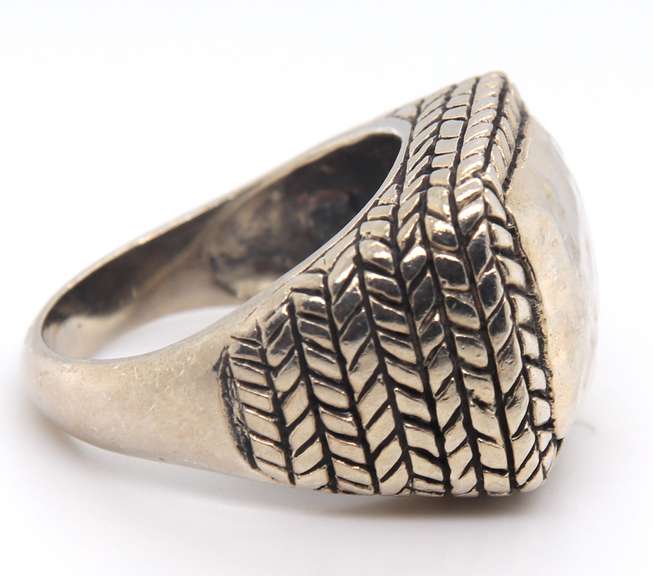 Vintage 925 Sterling Silver Ring