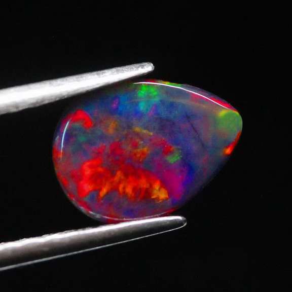 Glistening 1.06ct Welo Black Opal