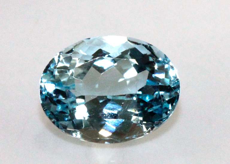 Fine Natural Aquamarine - 3.60 cts.