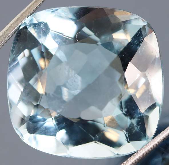 Designer 21.50ct aqua blue Hydrothermal Quartz