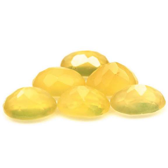 Glistening 20.21ct natural golden Fire Opal set