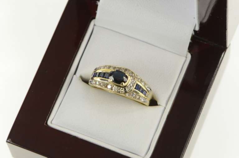 14K Yellow Gold 1.25 Ctw Oval Sapphire Diamond Engagement Ring
