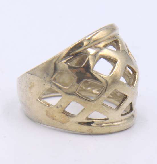Vintage 925 Sterling Silver Ring