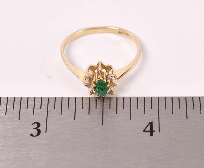 Beautiful Petite Emerald and Diamond Ring in 14K Yellow Gold