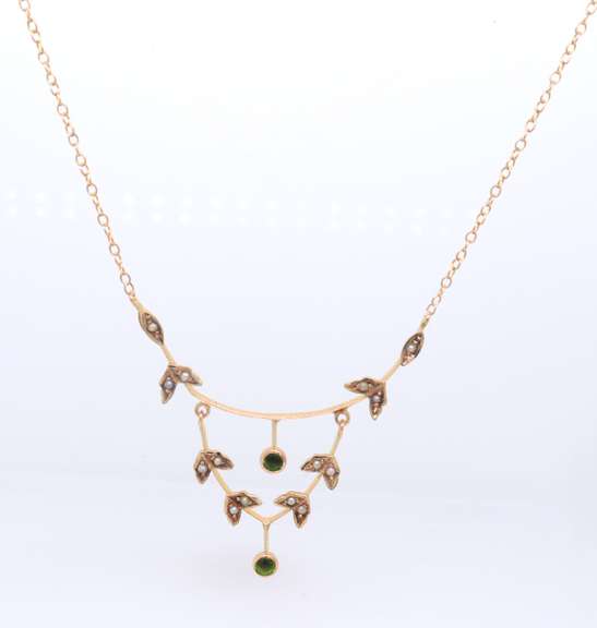 Antique Art Nouveau Natural Seed Pearl and Peridot Necklace