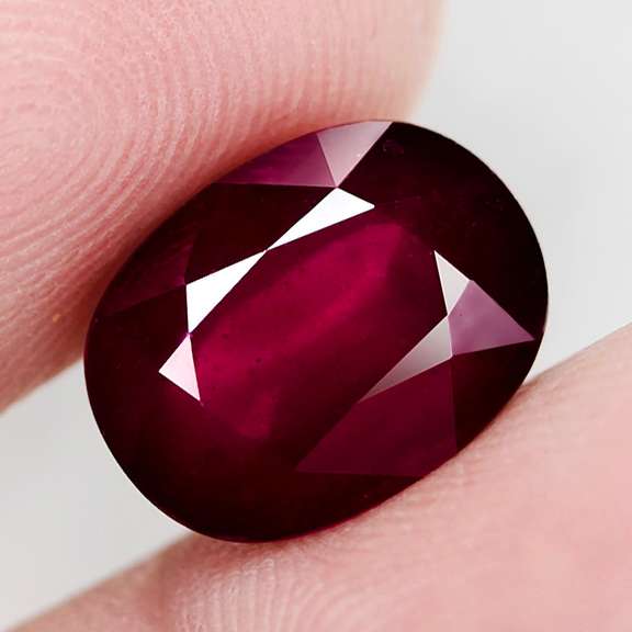 Striking 8.25ct violet red Rhodolite Garnet
