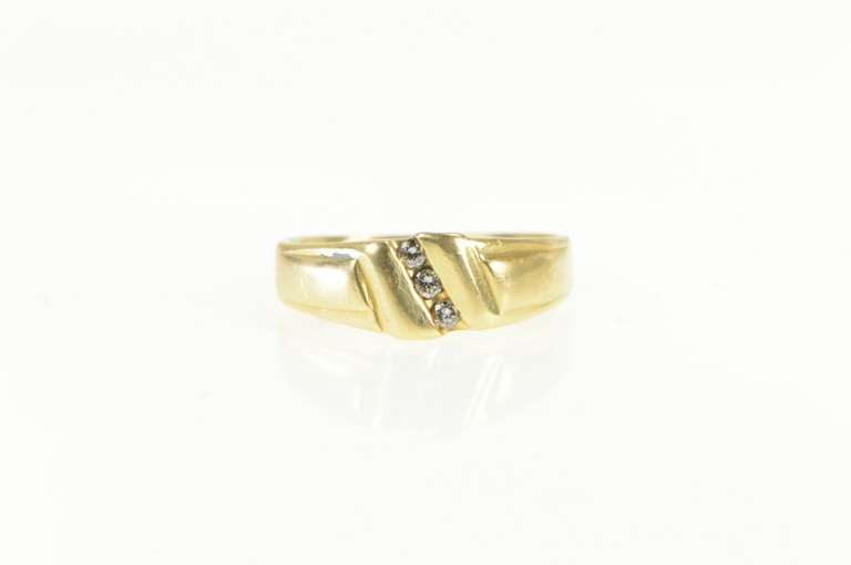 14K Yellow Gold Diamond Classic Vintage Wedding Band Ring