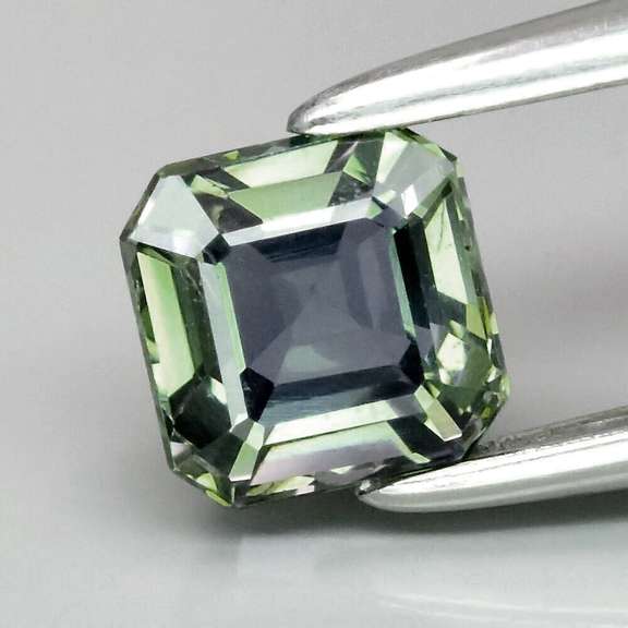 Beautiful 0.55ct blue green Sapphire from Tanzania
