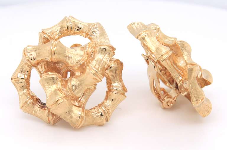 Delightful Yellow Gold Interlocking Bamboo Circle Earrings