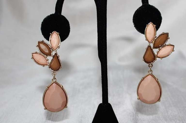 A Very Sexy  Fashion  Design Earrings