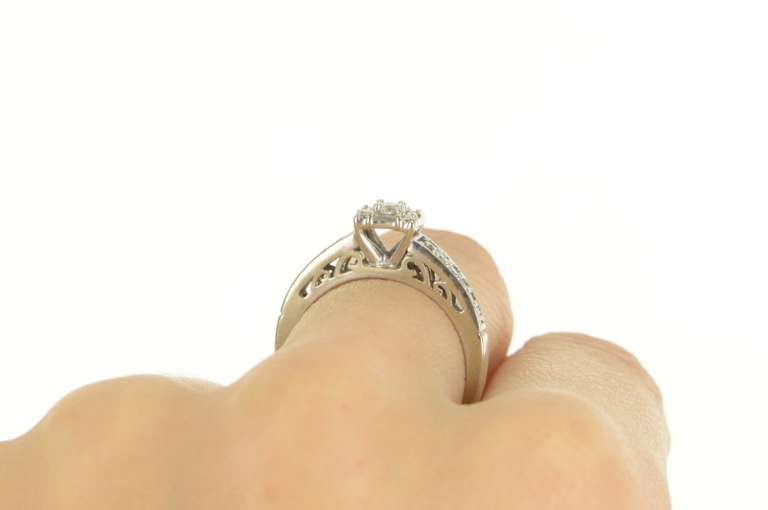 10K White Gold 0.83 Ctw Princess VS Diamond Engagement Ring