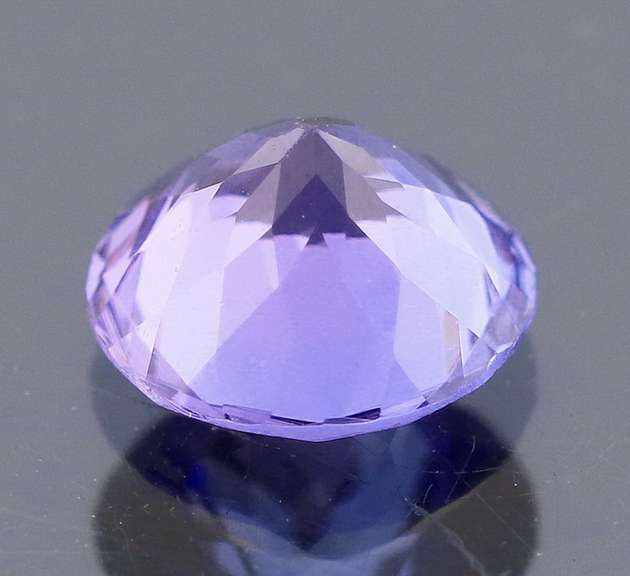 High fire 1.08ct blue violet Tanzanite solitare