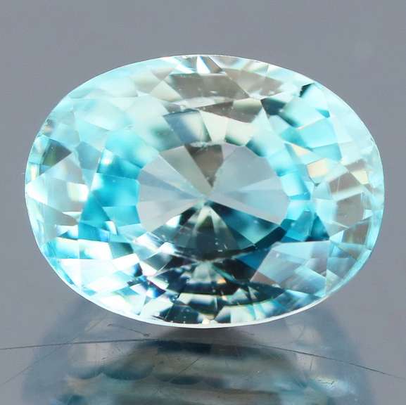 Glittering 3.75ct diamond luster blue Zircon