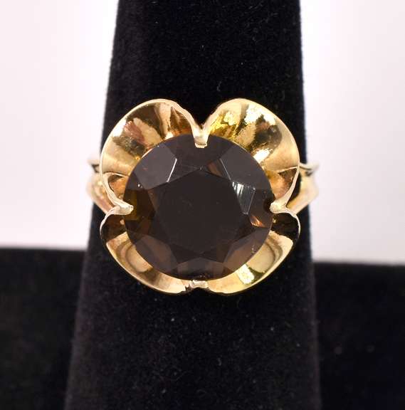 Amazing Smokey Quartz Ring in 14K Yellow Gold