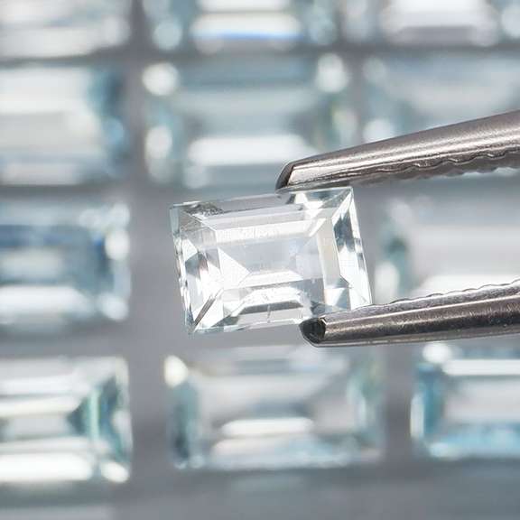 Large 3.35ct platinum blue baguette cut Aquamarine set
