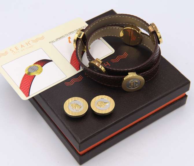 Sea Charm Leather Bracelet