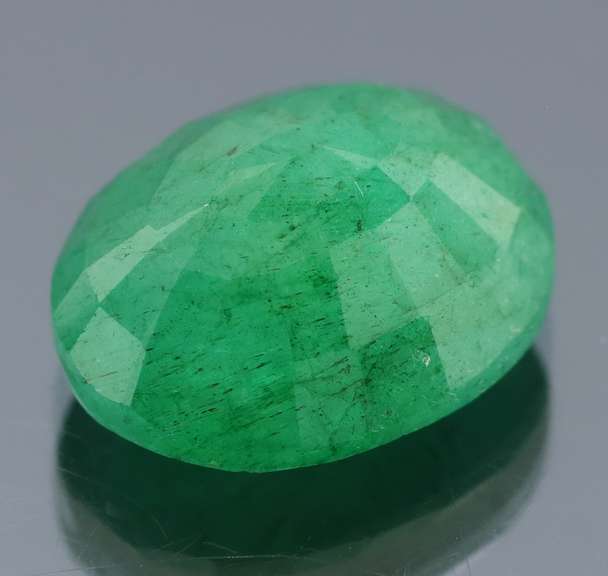 Glowing green! 12.14ct Zambian Emerald