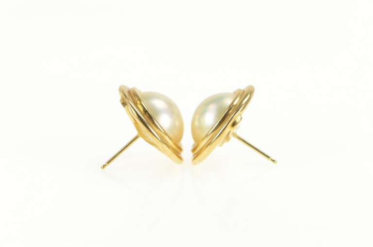 14K Yellow Gold Round Pearl Retro Grooved Statement Stud Earrings
