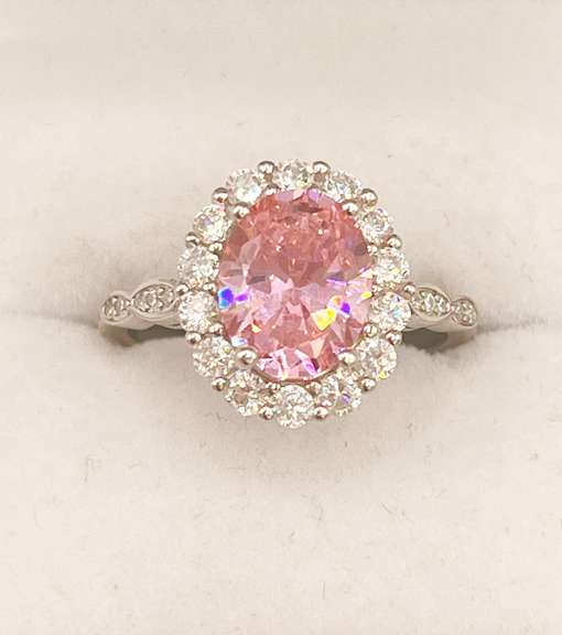Beautiful Pink Sapphire Cocktail Ring