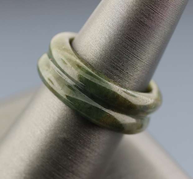 Rich! Stunning all natural 30.30ct Jadite Jade ring