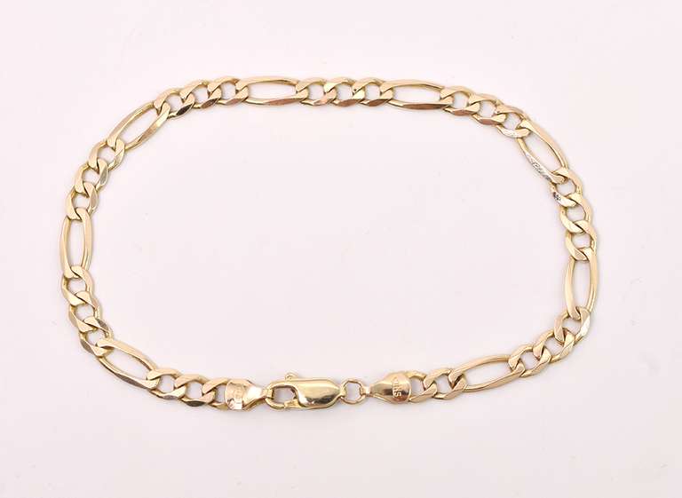 Classic Figaro Chain Bracelet in 14K Yellow Gold