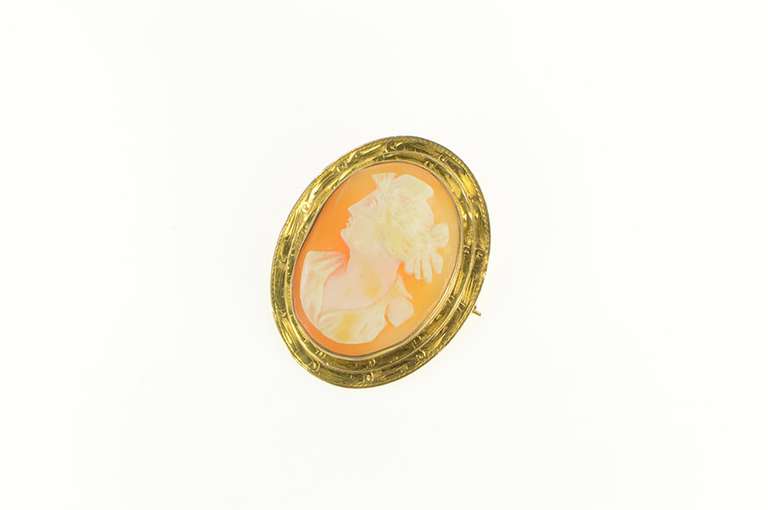 10K Yellow Gold Ornate Victorian Carved Shell Cameo Pin/Brooch
