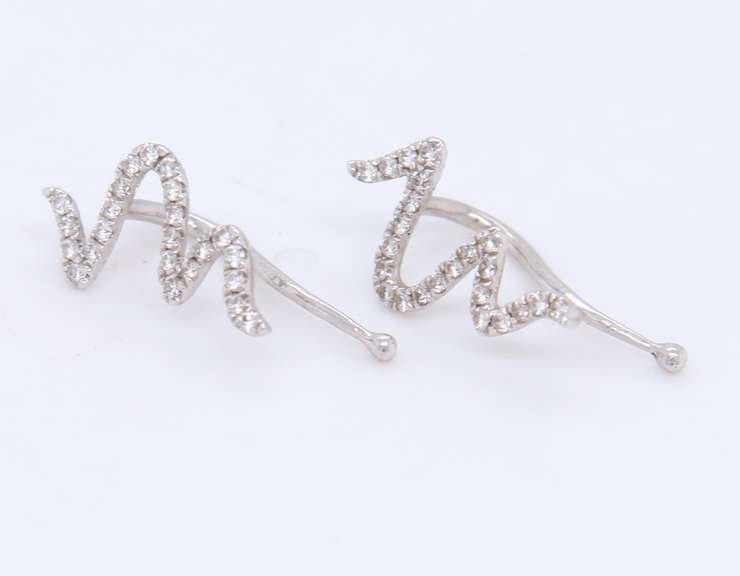 Brilliant 18kt White Gold Diamond Zig Zag Earrings