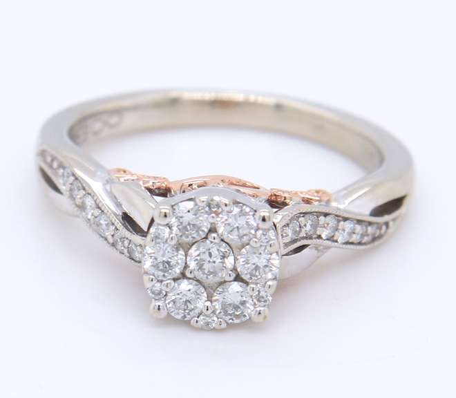 Sparkling White Gold Effy Diamond Halo Cluster Crossover Shank Ring