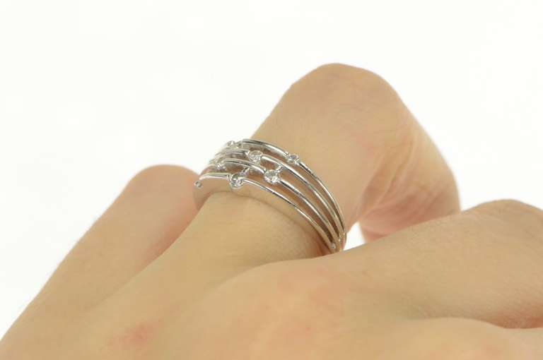 10K White Gold 0.22 Ctw Scattered Diamond Layered Band Ring